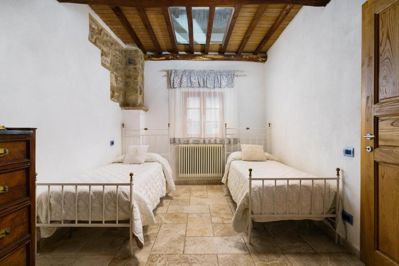 La Casetta Nel Borgo Castelnuovo di Val di Cecina Luaran gambar